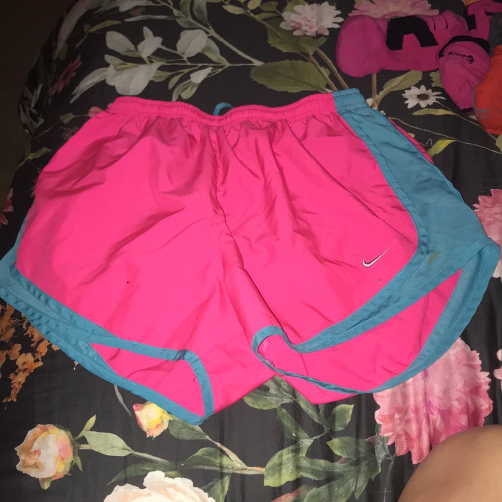 Nike women’s shorts